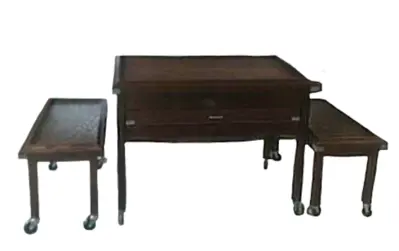 Wooden Expandable Merchandise Table