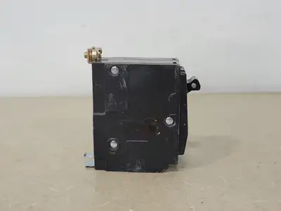 USED SQUARE D QOB230