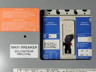 Used 2002 CUTLER-HAMMER POW-R-LINE 1A Switchgears British Columbia CA | Lenmark #835327