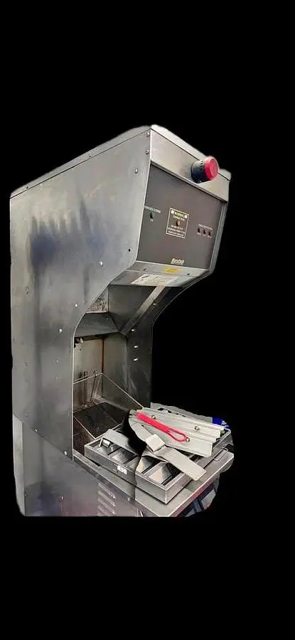 USED RESFAB VENTLESS FRYER