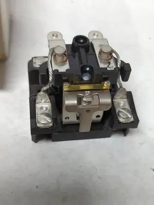 New | in-Stock SQUARE D 05225 Miscellaneous Equipment (Electrical & Power) Ohio US | Surplus Asset Holdings #1236244