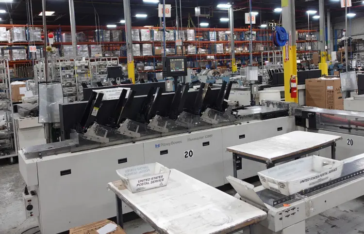 PITNEY BOWES FlowMaster 12000 Inserters Mailing and Inserting Equipment | Machinery Solutions Group, Inc.