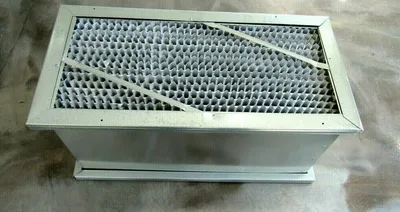 NEW BOX OF 2 AEROSTAR 16268 AIR FILTERS 24x12x12