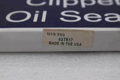 NEW PARKER 15176 H1L5 4QTR17 CLIPPER OIL SEAL STOCK 3776A