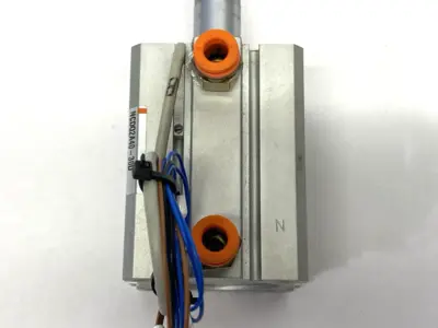 USED SMC PNEUMATIC COMPACT CYLINDER 40MM BORE 30MM STROKE