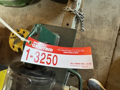 Used _UNKNOWN_ _UNKNOWN_ Skid Steer Log Splitters Michigan US | Miedema Asset Management Group #1279733