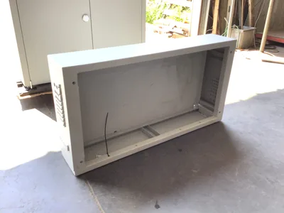 Ericsson RBS 6102 Type 3R Enclosure 208/120-220/127VAC 146/200-433/250VAC