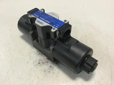 USED YUKEN DSG-03-3C2-D24-5090