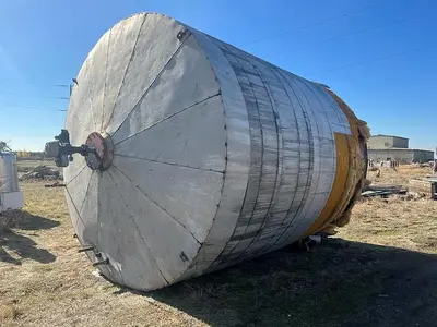 10,000 Gallon Carbon Steel Tank with insulation #S744843
