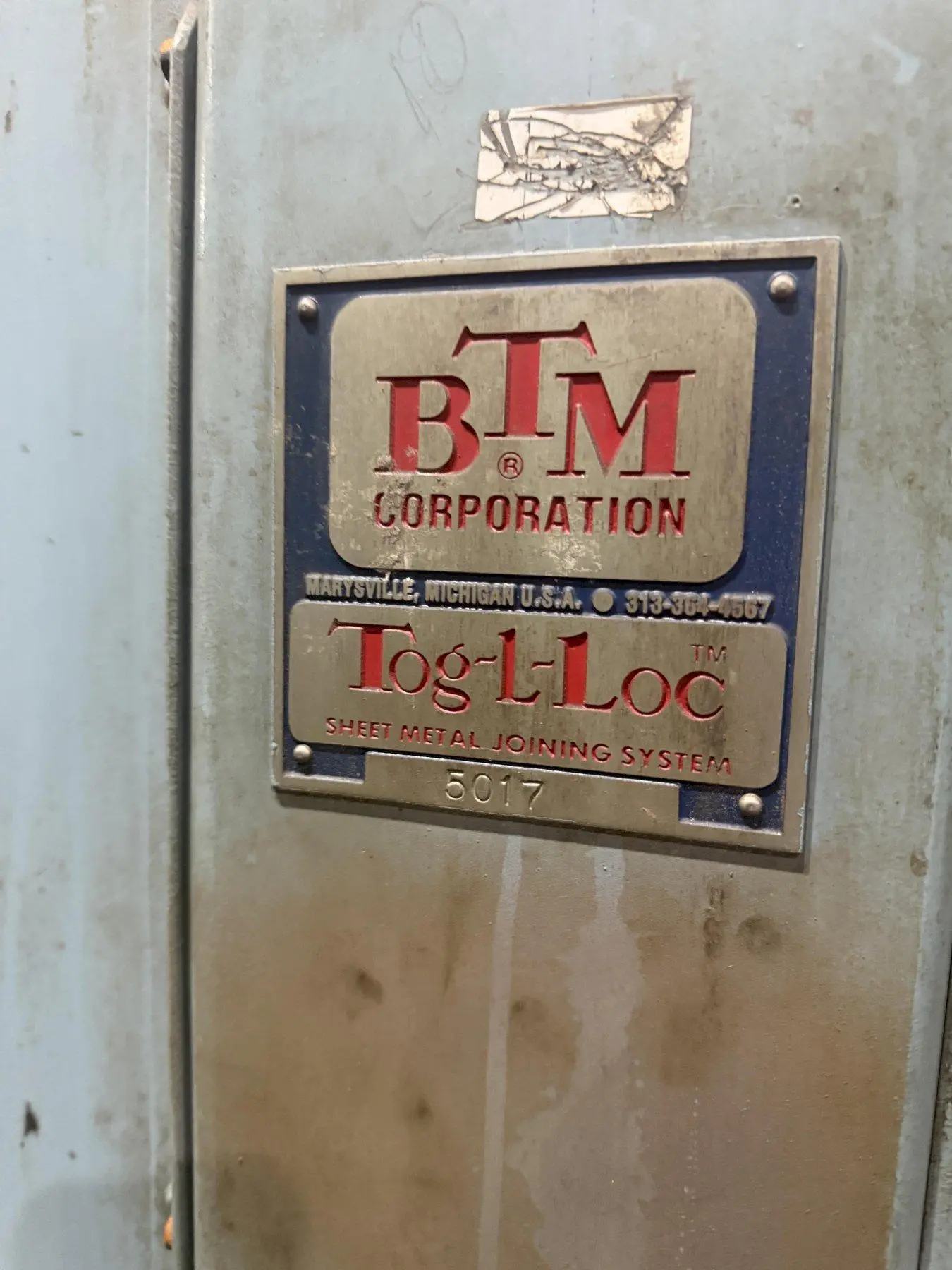 BTM CORPORATION TOG-L-LOC CORNER NOTCHER: YOBRO #25120