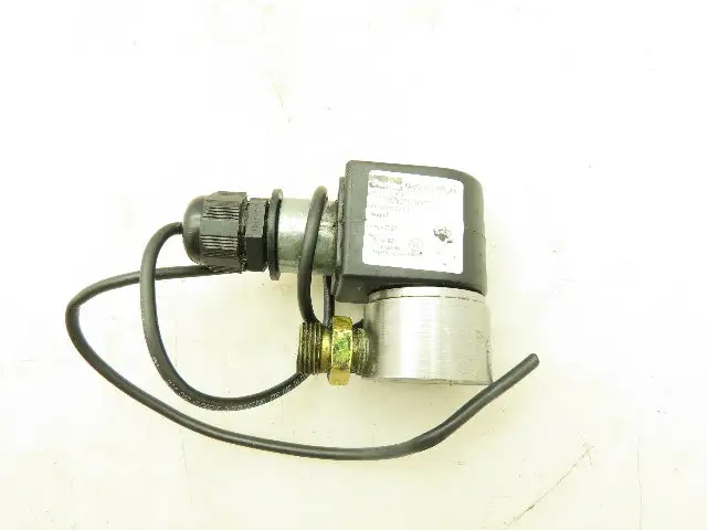 Parker 71215SN2EF00N0C111C2 Pneumatic Solenoid Valve 24VDC 520PSI 3/64 Orifice
