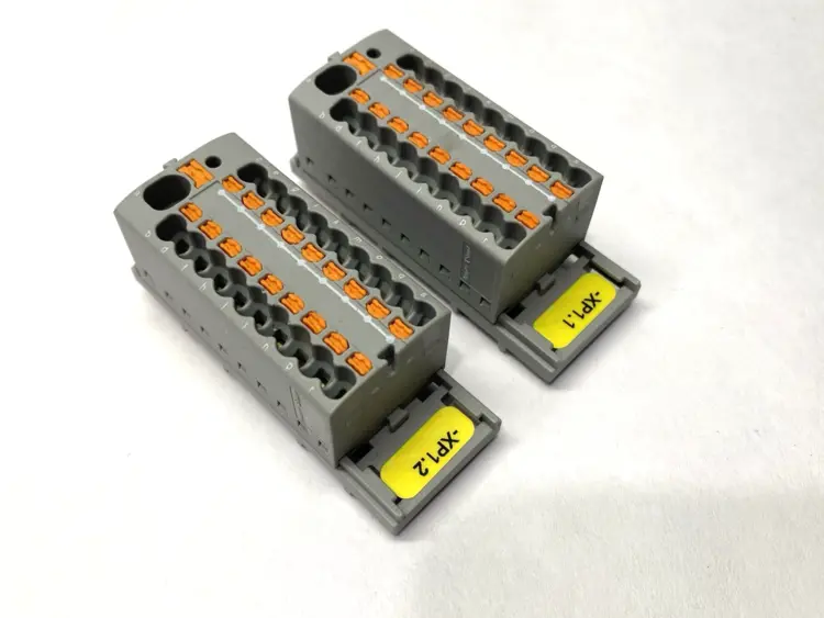 Used PHOENIX CONTACT DISTRIBUTION BLOCK PTFIX 4/18X1,5-NS35 GY LOT OF 2 Terminal Blocks | Maverick Industrial Sales #1103233