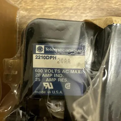 New | in-Stock TELEMECANIQUE 2210DPH20AA Miscellaneous Equipment (Electrical & Power) | Surplus Asset Holdings #1193115