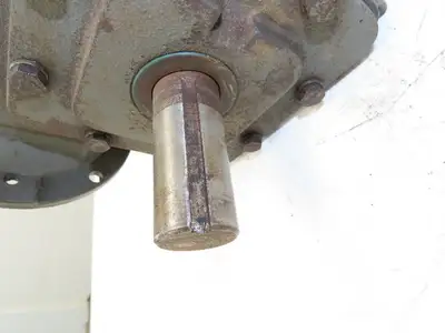 Winsmith 926MDN Gearbox 30:1 Reducer 1.33Hp 58rpm 143/145TC Dual Shaft *READ*