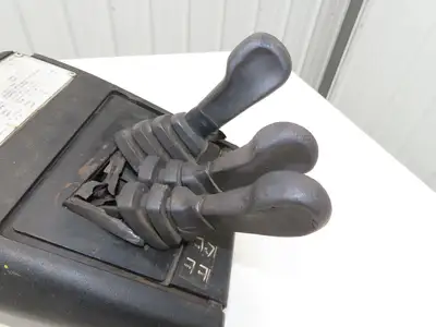 Hyster E30XM Forklift Sideshift 3 Lever Controls And Model Label