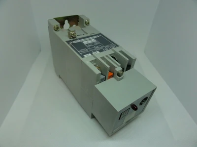 NEW ALLEN BRADLEY 700-RT00C110A1