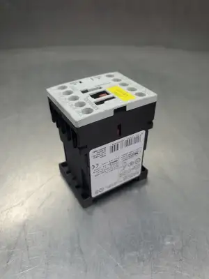 Siemens 3RH1122-1AU60 SIRIUS 22E Contactor, 10A, 690V. 4E-50