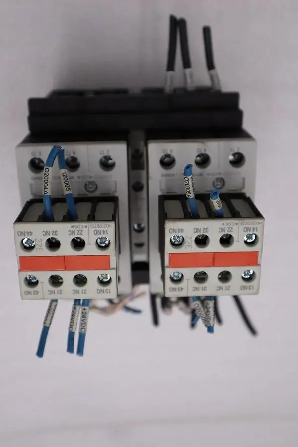 LOT OF 2 Siemens 3RH1921-1HA22-3AA1 Auxillary Contact Block STOCK H1850