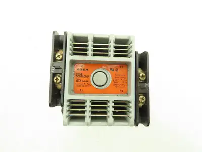ABB Asea EFLG30-G20R Motor Starter Contactor 30A 240/500V AC/DC 15Hp 120V Coil
