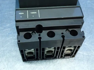 USED SQUARE D HGL36100