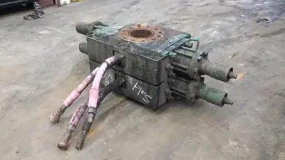 USED SHAFFER 7 1/16" 3M DOUBLE RAM BOP