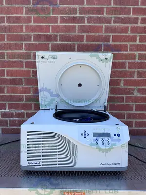 USED EPPENDORF 5920 R REFRIGERATED CENTRIFUGE W/ S-4X UNIVERSAL ROTOR 4500 RPM