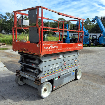 USED 2014 Skyjack SJ4632