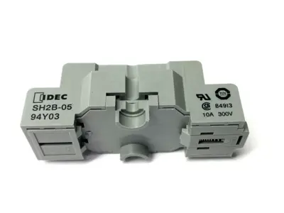 USED IDEC SOCKET RELAY BASE 8-PIN 300V 10A LOT OF 10