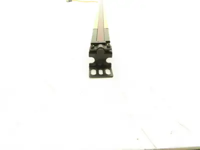 Banner SLPE14-690P8 EZ-SCREEN LP Safety Light Curtain Emitter 24VDC IP65