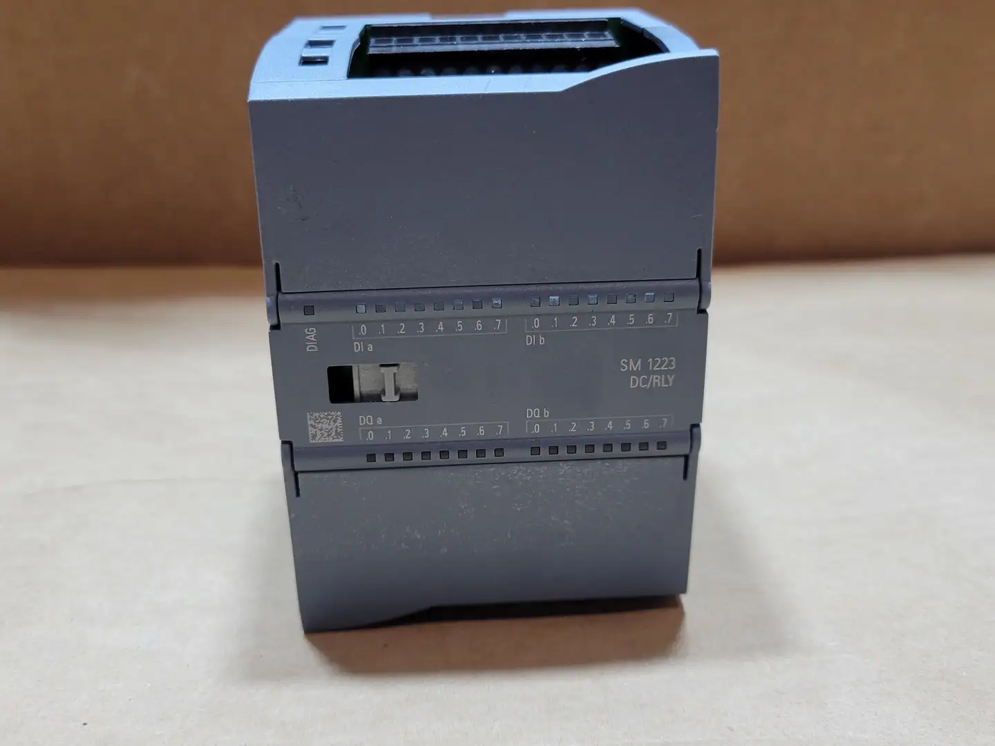 USED SIEMENS 6ES7 223-1PH32-0XB0