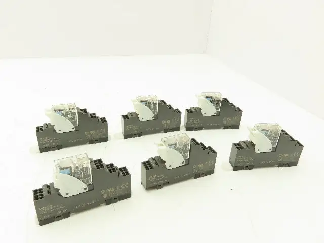 Omron G2R-2-SND P2RF-08-PU Relay 24VDC Coil 5A Base 250V 6A Lot of 6