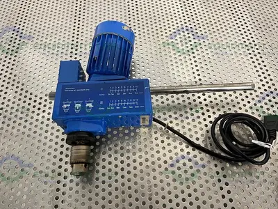 USED CHEMGLASS UNKNOWN MODEL DIGITAL OVERHEAD HOMAGINIZER  / STIRRER 2500 RPM
