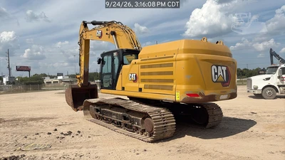 Used 2024 CATERPILLAR 352 Crawler Excavators Texas US | National Equipment Dealers #1545830