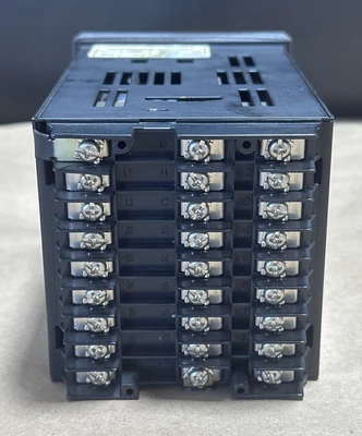 USED Honeywell DC330B-K0-000-20-000000-E0-0