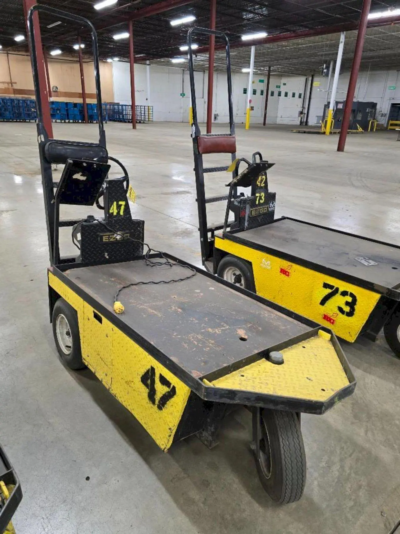 24 VOLT EZ-GO MODEL XI-640 TEXTRON CHASER/TUGGER CART #47: YOBRO #24631