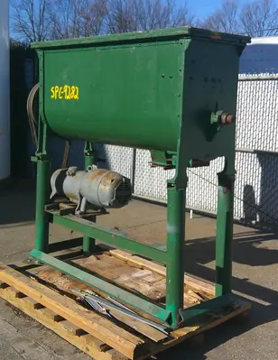 SPC9282  Mixer and Blender 8.8 cu. ft. capacity M Deby by WJ Savage Co. ribbon blender, 3 hp, CS