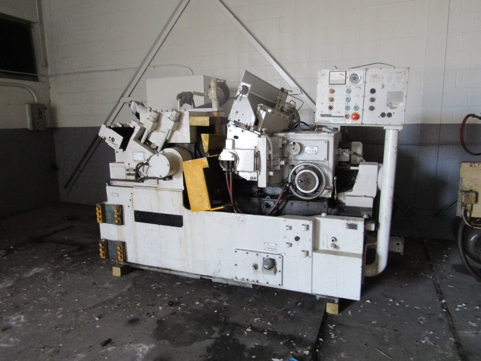 USED CINCINNATI 3-500