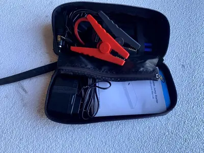 Smartech 6000mAh Lithium Powered 450A Vehicle Jump Starter With Power Bank