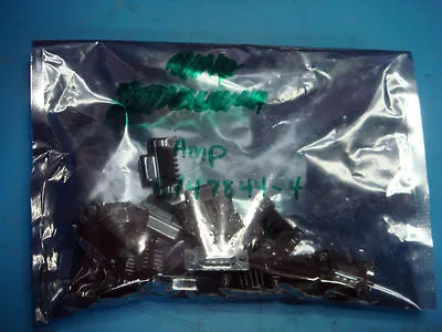 NEW TE Connectivity / Amp 5747844-4