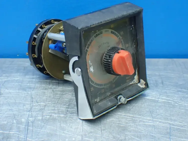 Used EAGLE SIGNAL _UNKNOWN_ Timers Ohio US | HGR 24 #884038