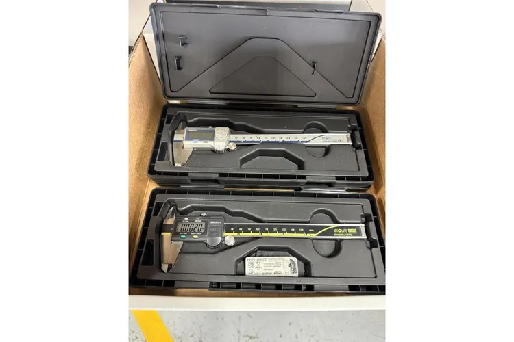 Used _UNKNOWN_ _UNKNOWN_ Digital Calipers Utah US | KD Auctions #1549333