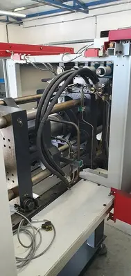 Used 1995 FERROMATIK MILACRON K40 Injection Molding Machines CZ | Amaron s.r.o. #1064684