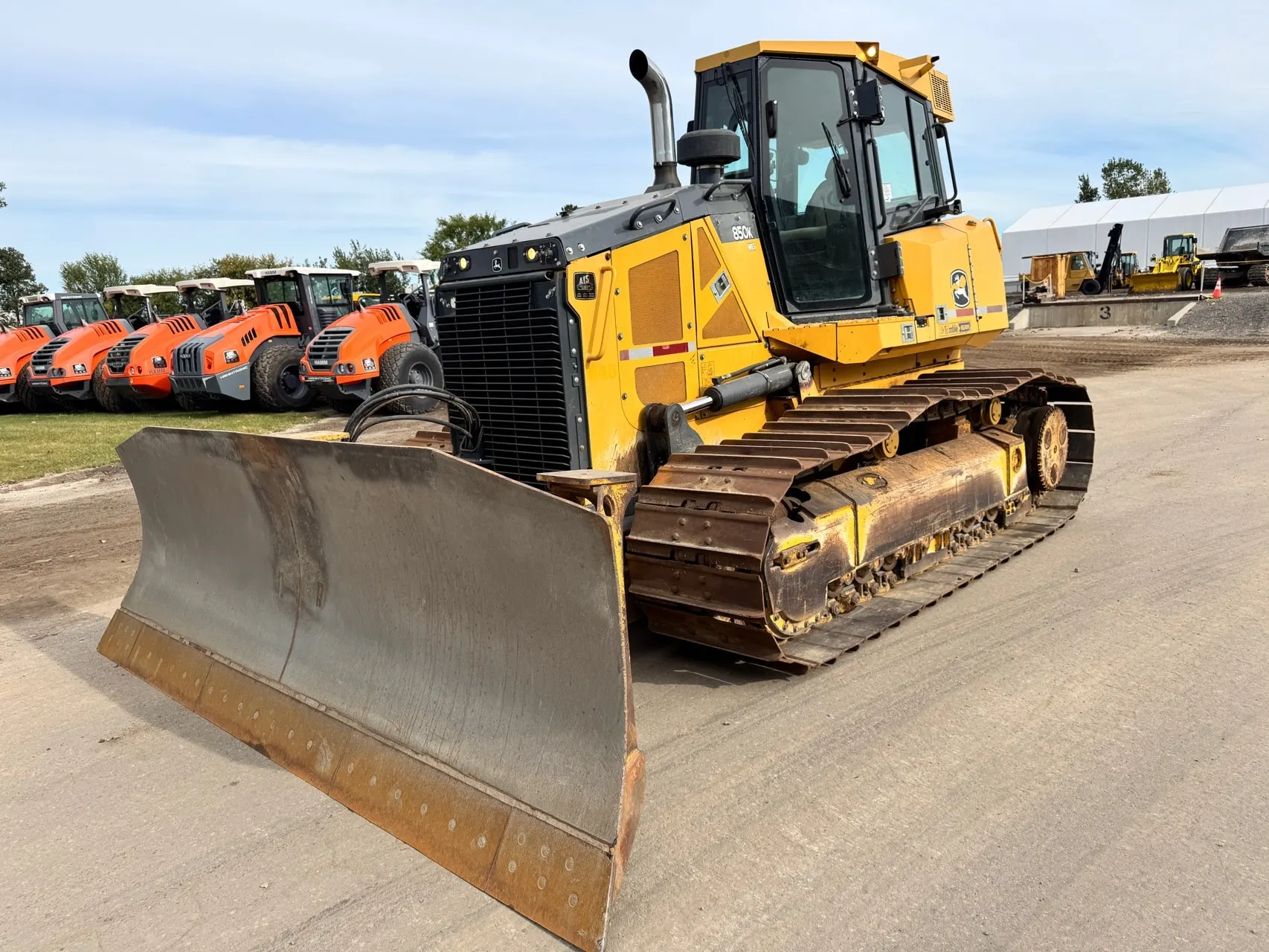 USED 2017 Deere 850K WLT