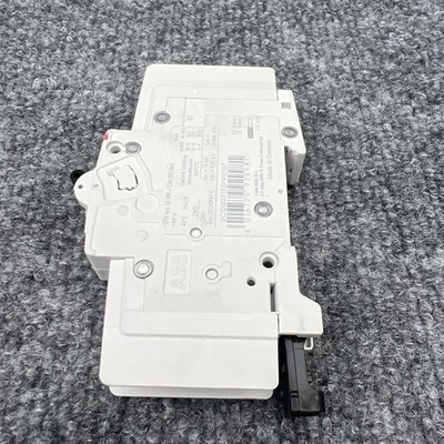 Used ABB SU201M-K0.5 Circuit Breakers California US | Davliegogo LLC #1707335