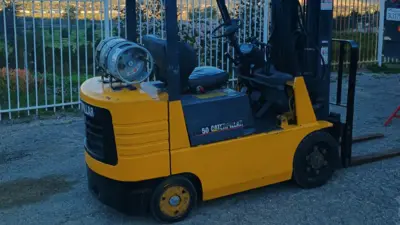 USED 2002 Caterpillar GC25