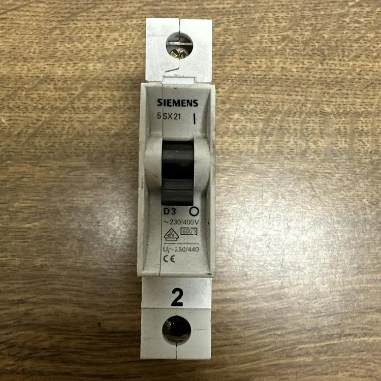 Used SIEMENS 5SX21D2 Miscellaneous Equipment (Electrical & Power) | Surplus Asset Holdings #1194103