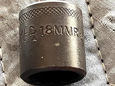 MAC TOOLS XP218MMR Metric 3/8" Drive 12 Point Shallow Impact Socket 18mm USA