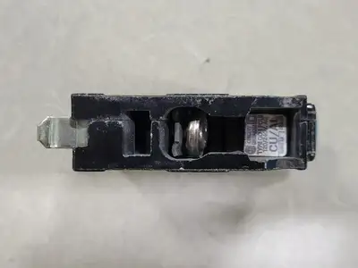 USED SQUARE D QO115