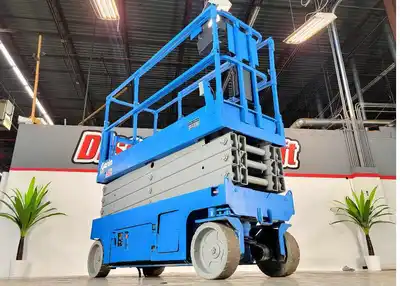 USED 2013 GENIE GS-2632
