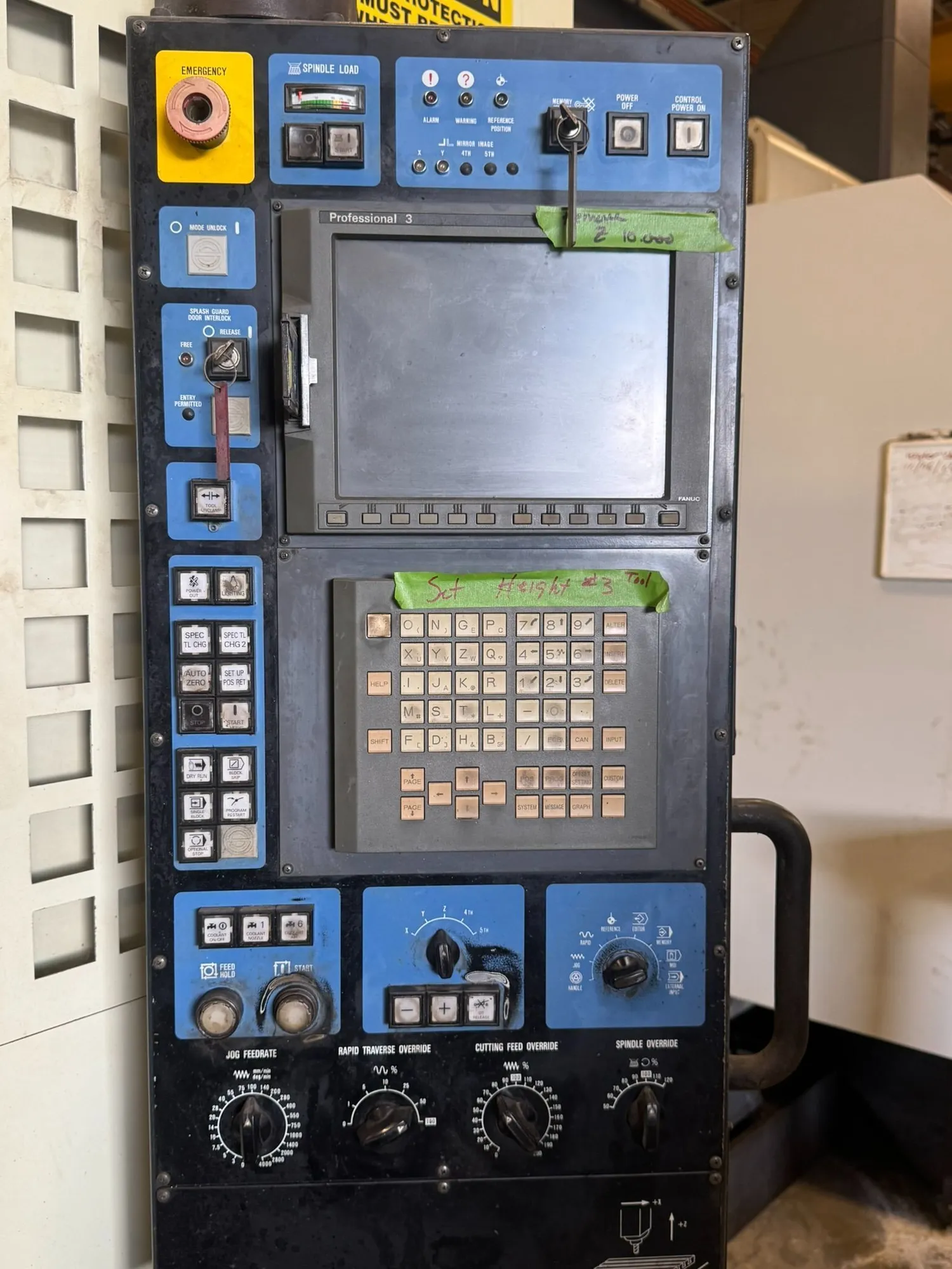 Used 2001 MAKINO V77 Machining Centers, Vertical 11232